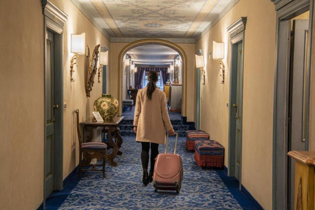 Hotel Boccaccio Calcinaia Buitenkant foto