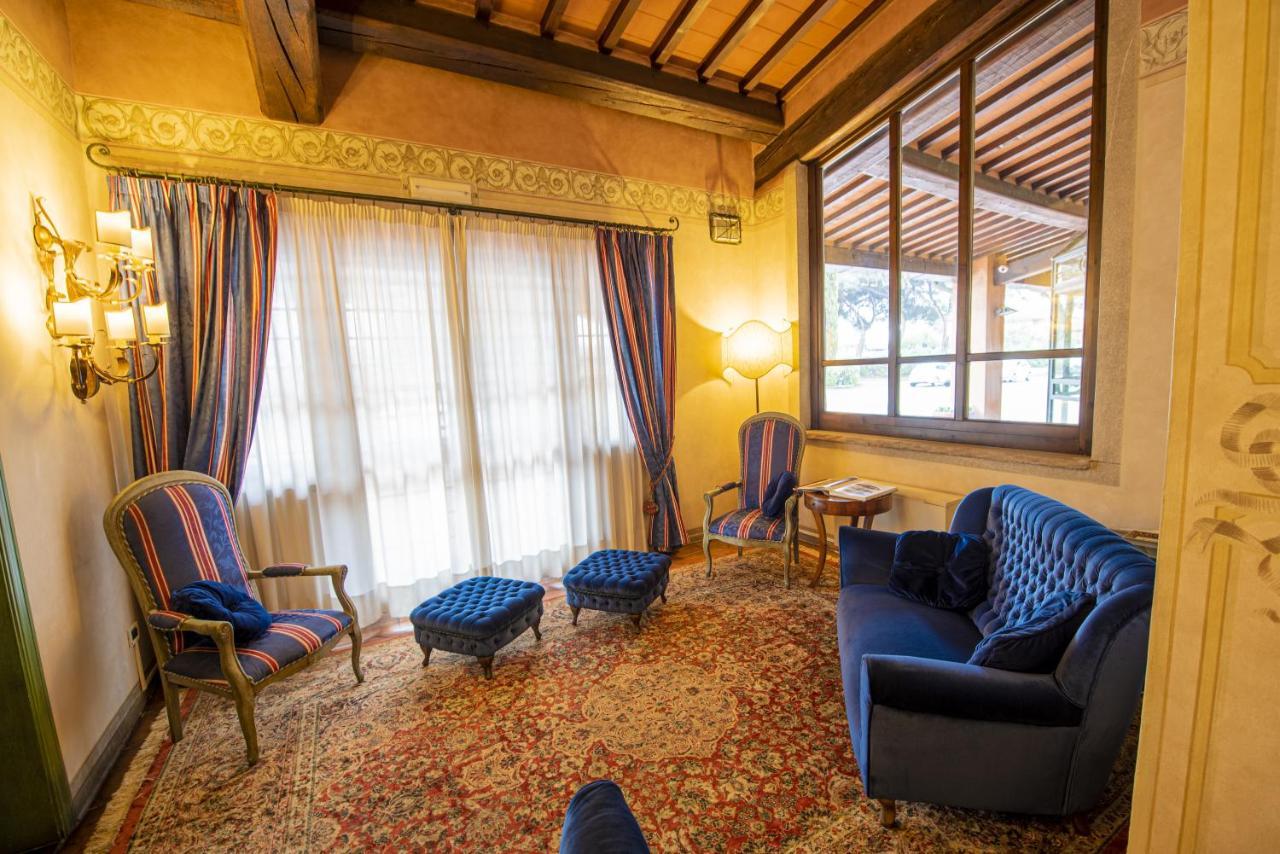Hotel Boccaccio Calcinaia Buitenkant foto