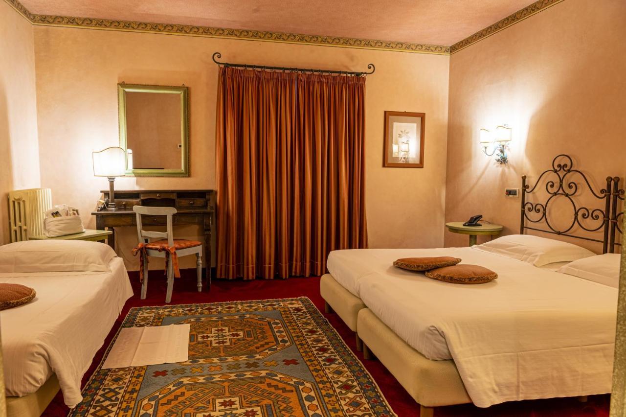 Hotel Boccaccio Calcinaia Buitenkant foto
