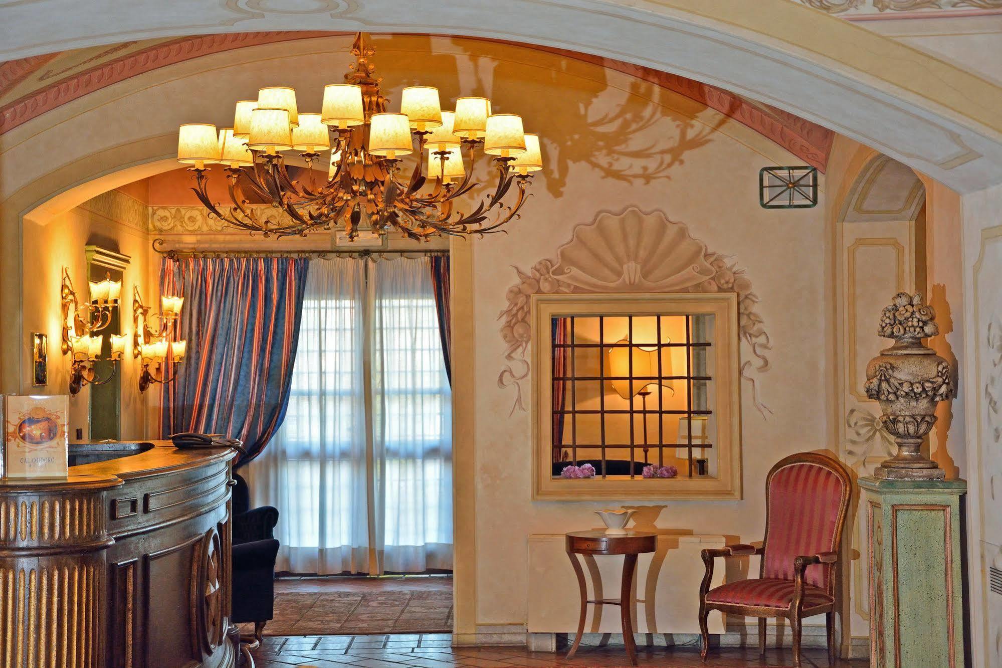 Hotel Boccaccio Calcinaia Buitenkant foto